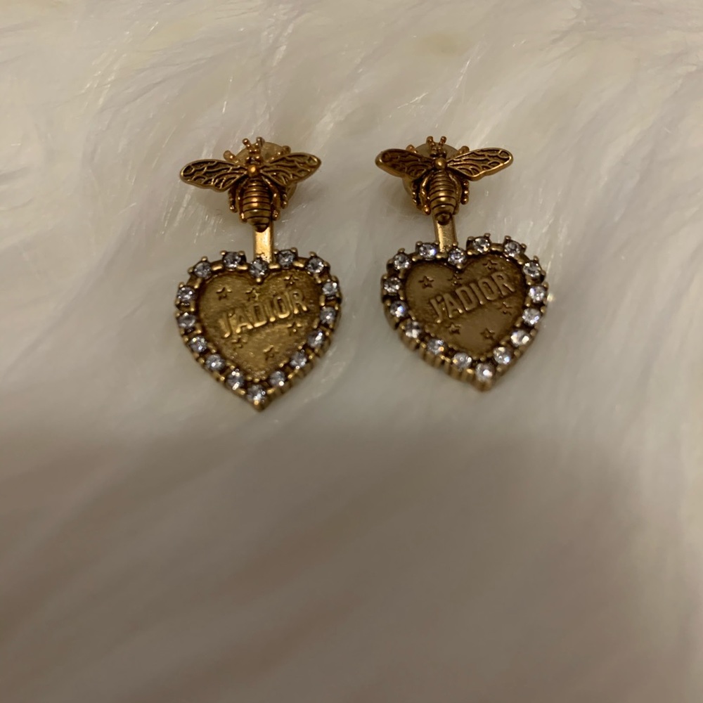 J’a Dior 2019 heart shaped earrings